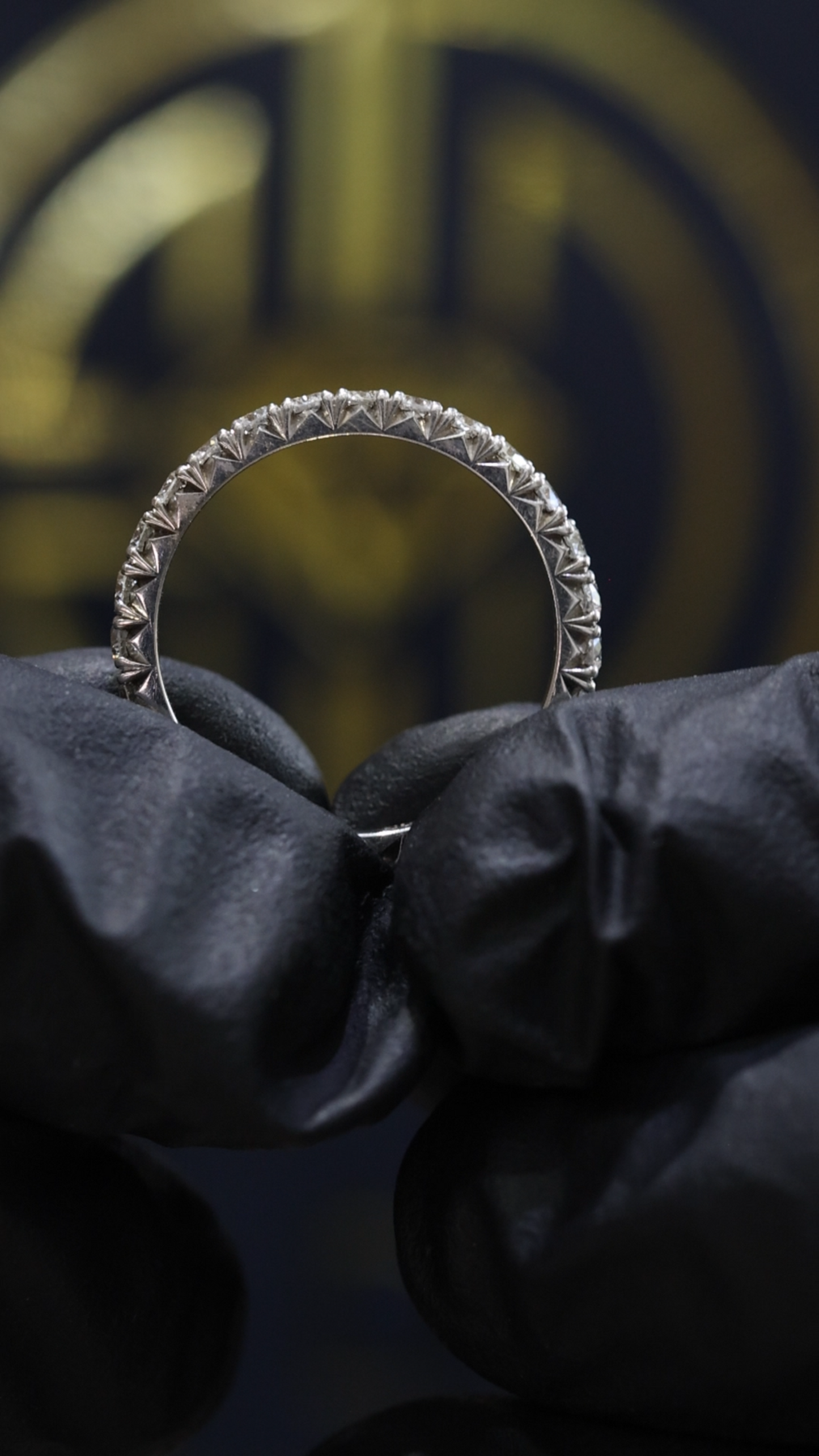 Round Pavé Diamond Eternity Band in 14K White Gold | 1.00ctw GH/SI