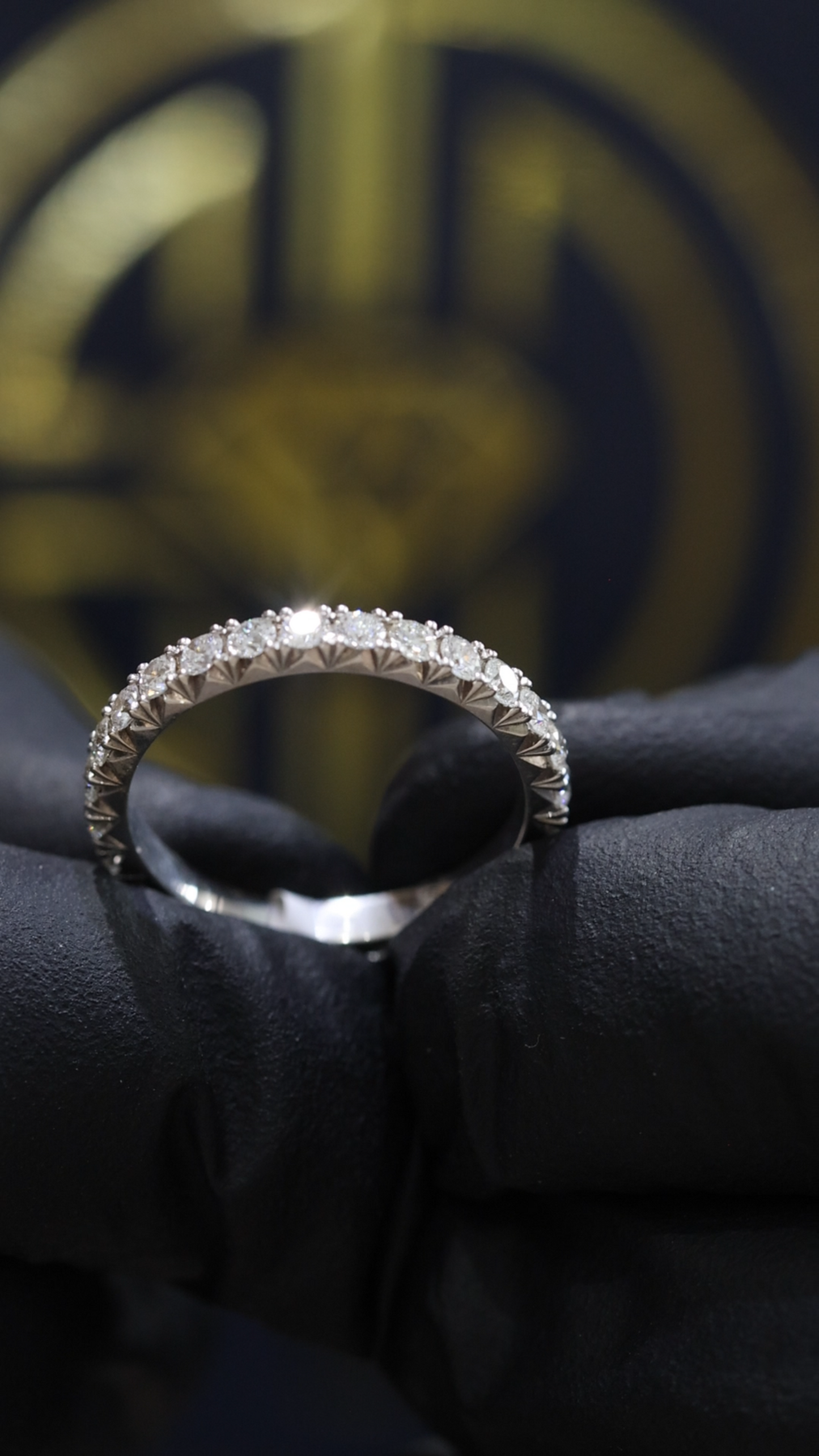 Round Pavé Diamond Eternity Band in 14K White Gold | 1.00ctw GH/SI