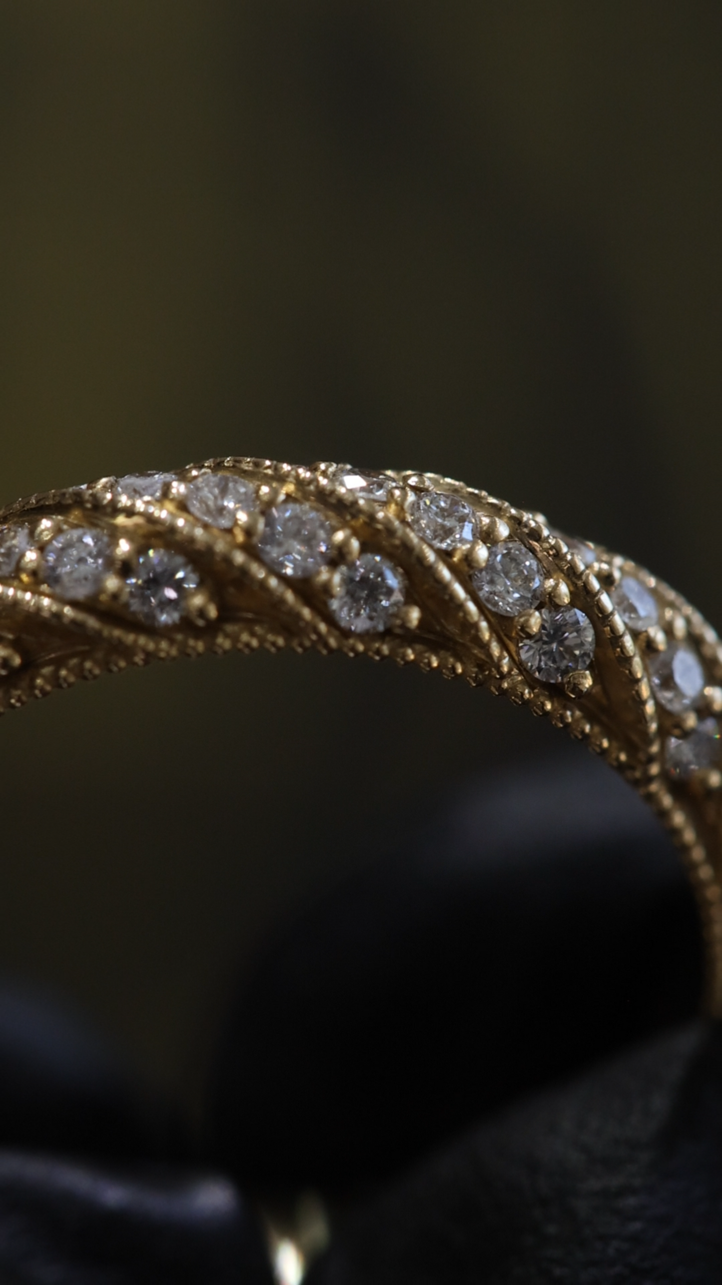 Vintage Round Diamond Eternity Band in 14K Yellow Gold | 0.95 CT